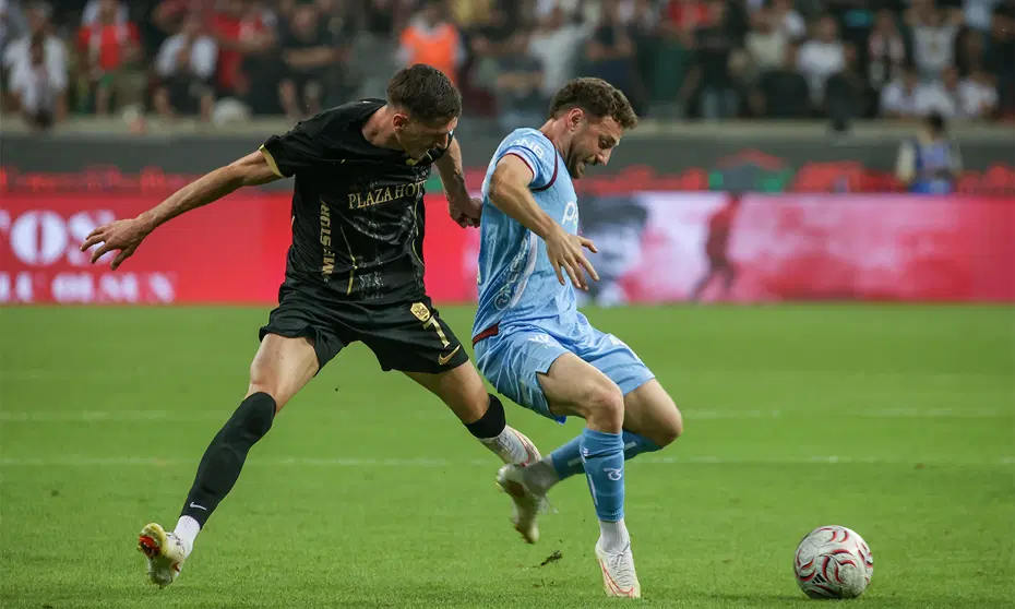 Diyarbakır'da Tarihi Gece: Amedspor 90'da Trabzonspor'u Devirdi