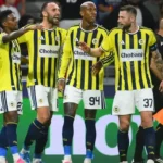 Fenerbahçe 18 Yıl Sonra Şampiyonlar Ligi’nde: Lyon’u Deplasmanda 2-1 Devirdi!