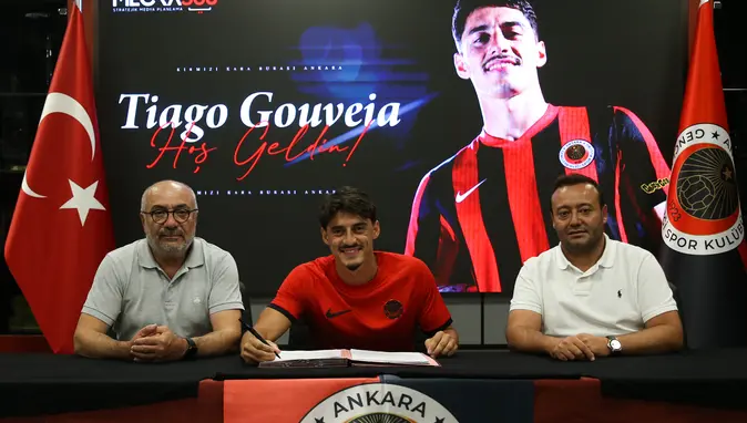 Gençlerbirliği'nden Çifte Transfer Şovu: Tiago Gouveia ve Cheikh Niasse İmzayı Attı