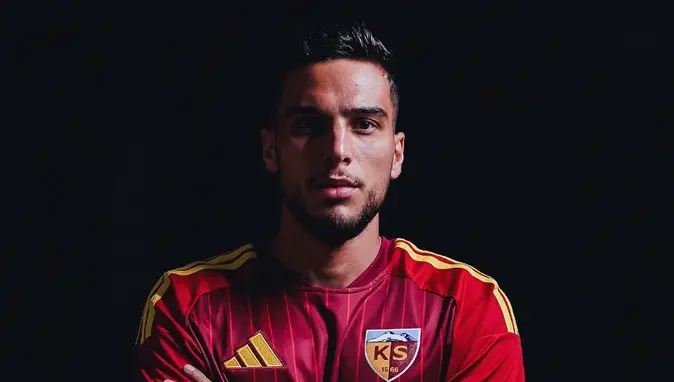 Metro Holding Kayserispor'dan Gövde Gösterisi: Transfer Yasağı Kalktı, 15 Yıldız İmzayı Attı!