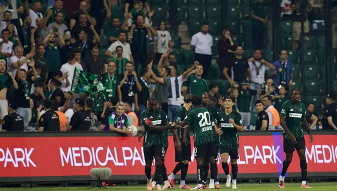 Kocaelispor Süper Lig'de Evinde Güldü: Amed SF'yi 2-0 Mağlup Etti