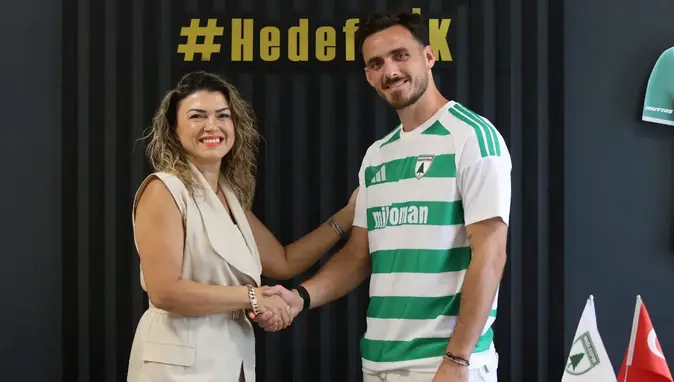Muğlaspor'dan Savunmaya Dev Takviye: Venezuelalı Stoper Luis Mago İmzayı Attı