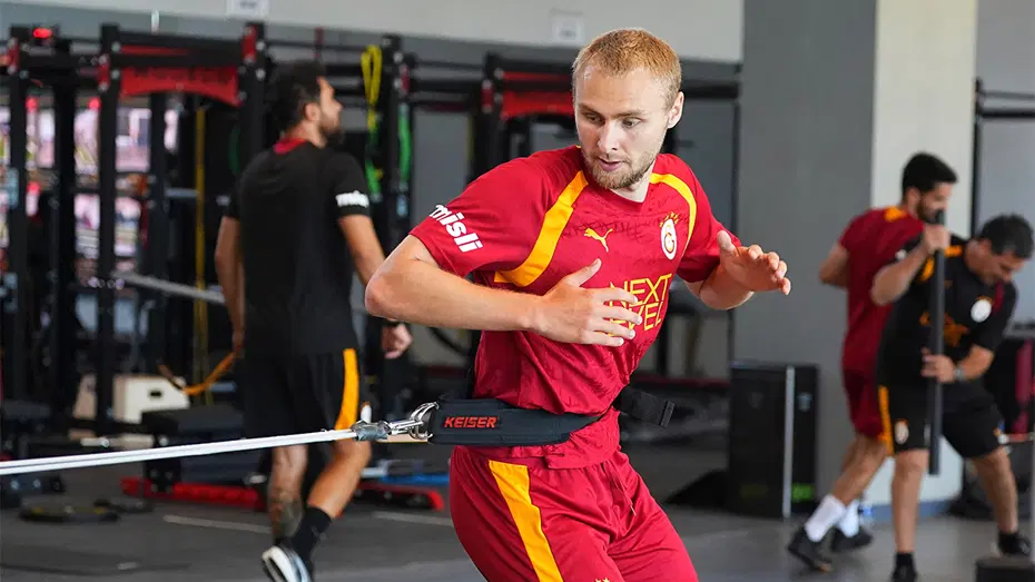 Galatasaray'da Bir Devrin Sonu: Victor Nelsson Veda Ediyor