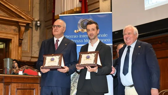 Türk Voleyboluna İtalya'dan Büyük Onur: Üstündağ ve Santarelli'ye İkinci Kez "Akdeniz'in Oscar'ı"