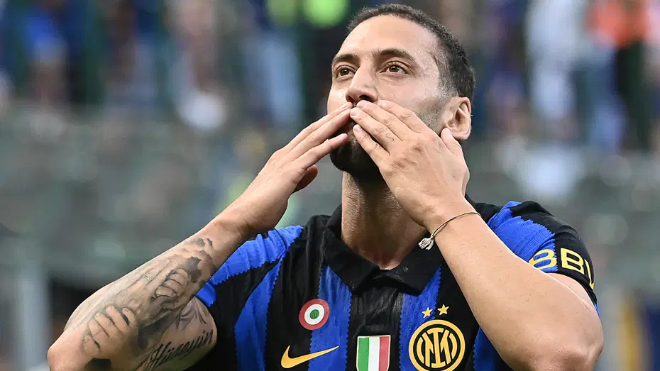 Hakan Çalhanoğlu'nun Muhteşem Golüyle Inter Sezona Şov Yaparak Başladı!