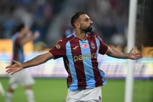 Salah'ın Resitaliyle Trabzonspor'dan İlk Galibiyet: Başakşehir'i 2-1 Geçti