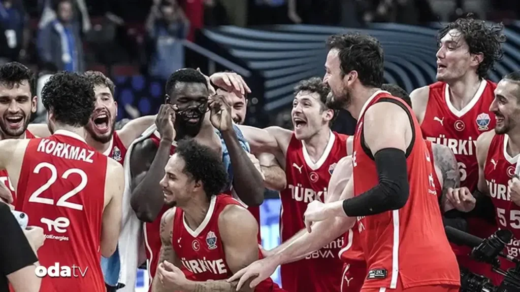 12 Dev Adam FIBA Klasmanında 9. Sıraya Yükseldi