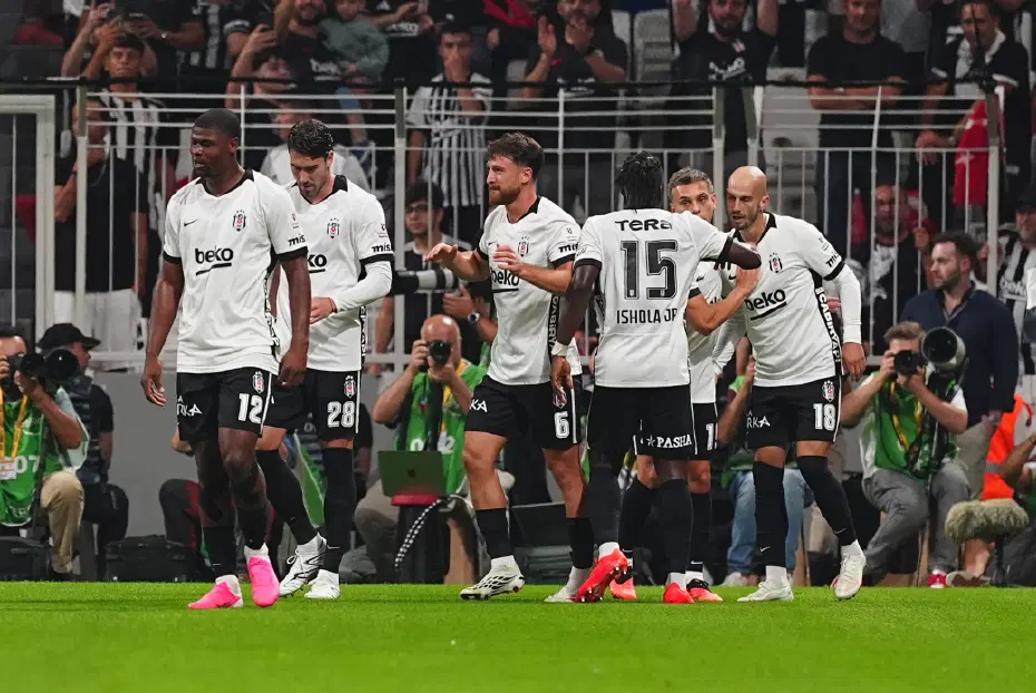 Beşiktaş'ta Erzurumspor Hazırlığı: Vincenzo Italiano'dan Sürpriz Rotasyon!