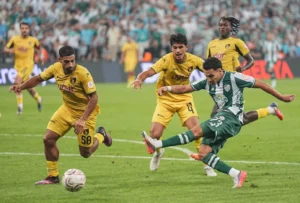 Bursaspor'dan Gol Şov: İstanbulspor'u 4-0 ile Geçti
