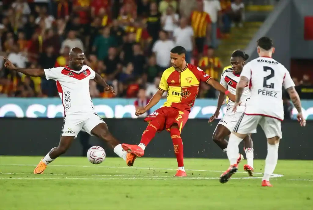 Stoilov'un Neşteri ve Eksik Kalan Göztepe