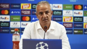 Kadıköy'de Deprem: İsmail Kartal Şampiyonlar Ligi Maçı Sonrası İstifa Etti