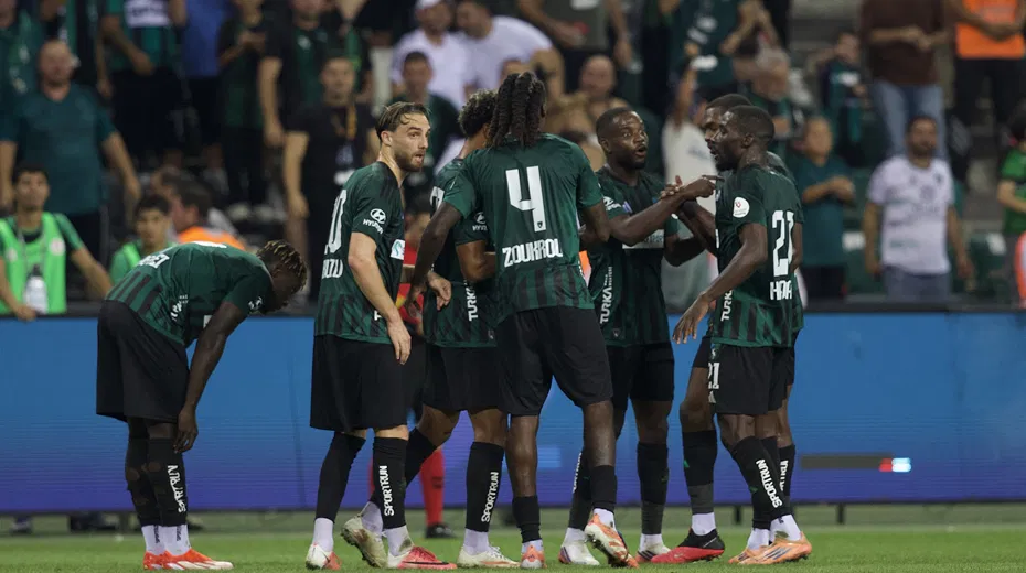 Kocaelispor, Samsunspor'u Aye'nin Tek Golüyle Yıktı: 1-0 | Süper Lig Maç Özeti