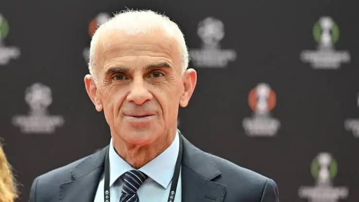 Fenerbahçe'de Flaş Ayrılık İddiası: Oğuz Çetin Veda Ediyor, Yeni Futbol Direktörü Yolda!