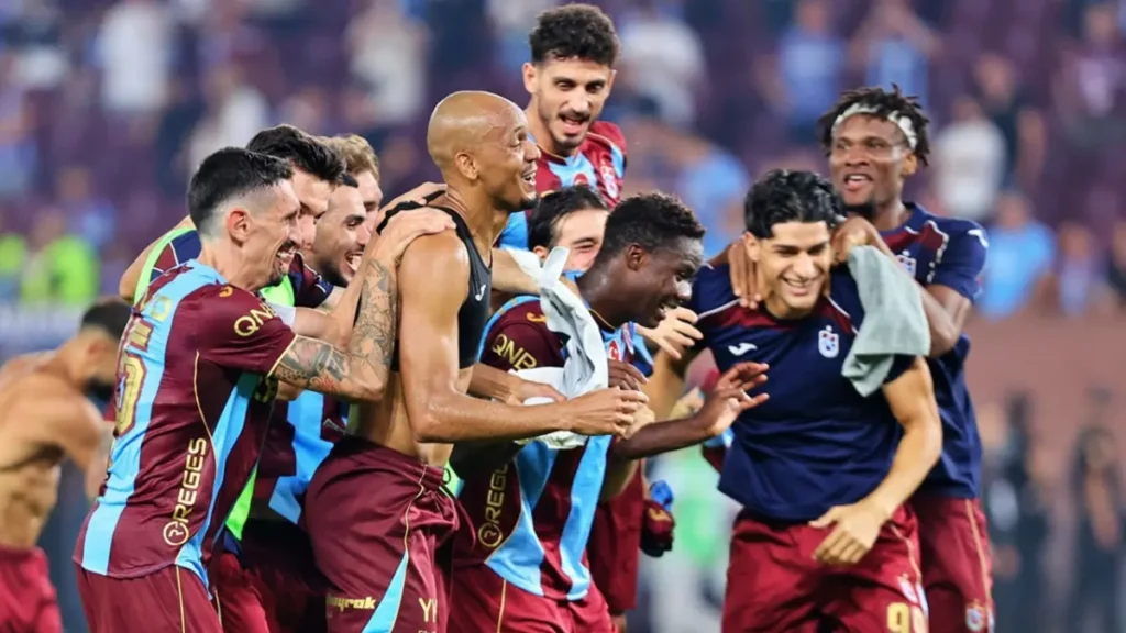 Trabzonspor'da Teknik Direktör Sürprizi: Pioli ve Güneş Beklenirken Thomas Reis Bombası!