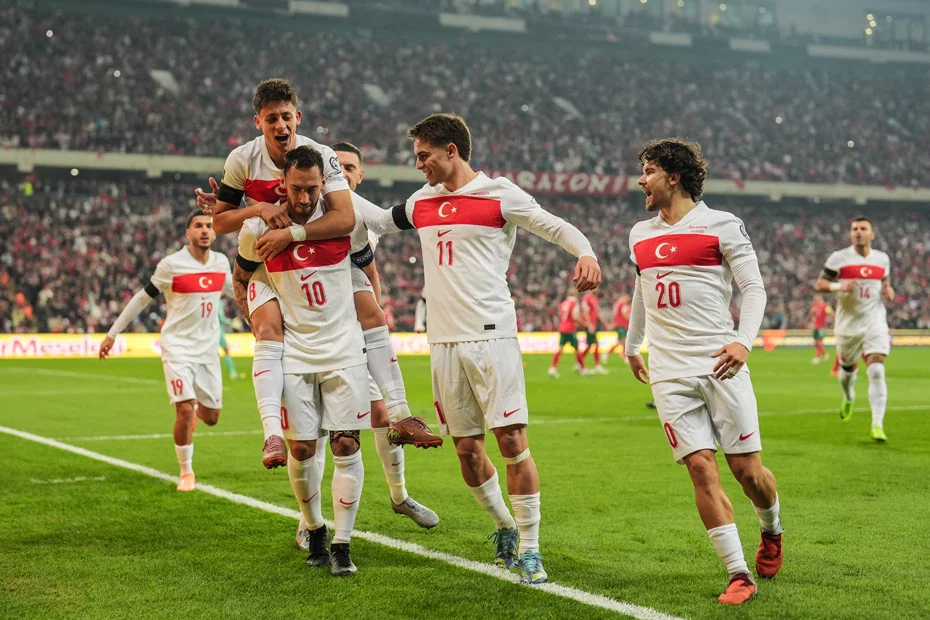 A Milli Takım'ın Uluslar Ligi Kadrosu Belli Oldu: Montella'dan 4 Sürpriz İsim!