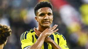 Fenerbahçe'de Ayrılık Rüzgarı: Rodrigo Becao'nun Yeni Adresi Belli Oldu!