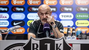 Beşiktaş'ta Trossard Şoku: Italiano, Marsilya Maçında Oynamayacağını Açıkladı