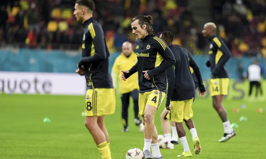 Çağlar Söyüncü'den Yılın Ters Köşesi: İngiltere Beklenirken Çorum FK'ya Transfer Oldu!