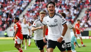Eintracht Frankfurt Deplasmanda Şov Yaptı: Can Uzun'dan Mainz'a İki Gol!