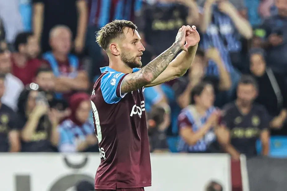 Trabzonspor'da Yaprak Dökümü Devam Ediyor: Denis Dragus ile Yollar Ayrıldı