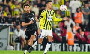 Kadıköy'de Derbi Zaferi Kara Kartal'ın: Fenerbahçe 1-2 Beşiktaş