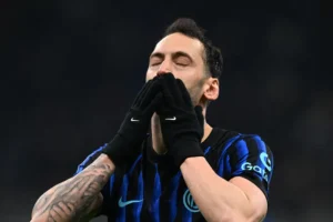 Inter'de Hakan Çalhanoğlu Şoku: Milli Yıldızdan Kötü Haber Geldi!