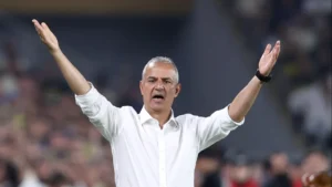 Fenerbahçe'de İsmail Kartal'dan Radikal Karar: Roma Maçı Öncesi 4 Yıldıza Kesik!