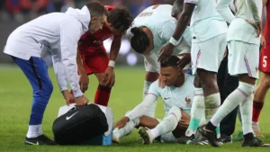 Arda Güler'den Sakatlanan Mbappe'ye Büyük Vefa: İspanyol Basını Bu Anı Konuşuyor