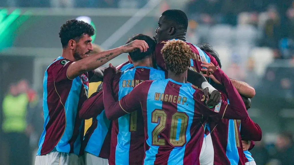 Trabzonspor'da Onuachu Şoku: KuPS Deplasmanında Golden Sonra Sakatlandı!
