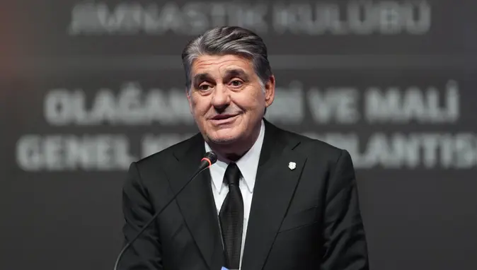 Beşiktaş'ta Serdal Adalı Dönemi: "Üstüne Para Vererek Oyuncu Gönderme Devri Bitti"
