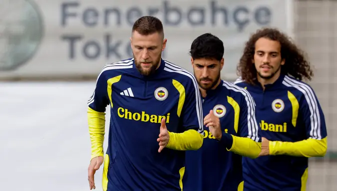 Fenerbahçe'nin Aston Villa Maçı Kamp Kadrosu Açıklandı