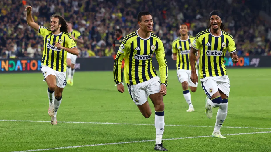 Şampiyonlar Ligi'nde Kadıköy Şoku: Fenerbahçe Slavia Prag ile 2-2 Berabere Kaldı