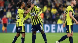 Fenerbahçe Kadıköy'de Hata Yapmadı: Alanyaspor'u 3 Golle Geçti